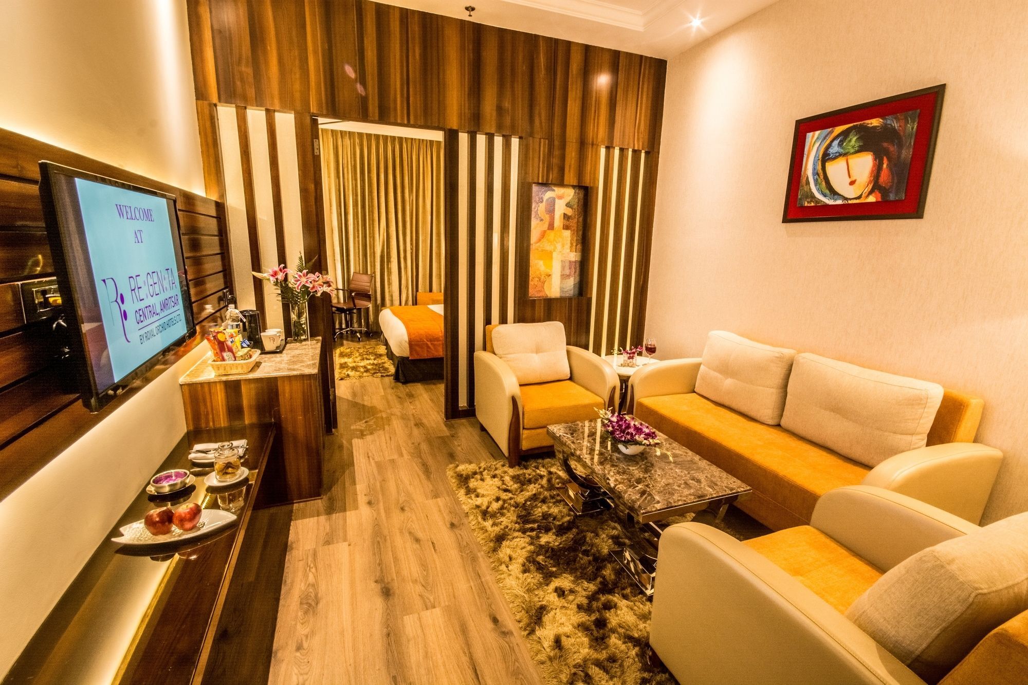 Regenta Central Amritsar Eksteriør billede